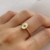 Bague fleur blanche