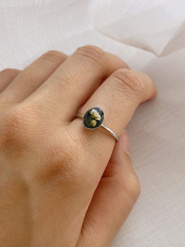 Bague fleur blanche
