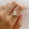 Bague fleur blanche
